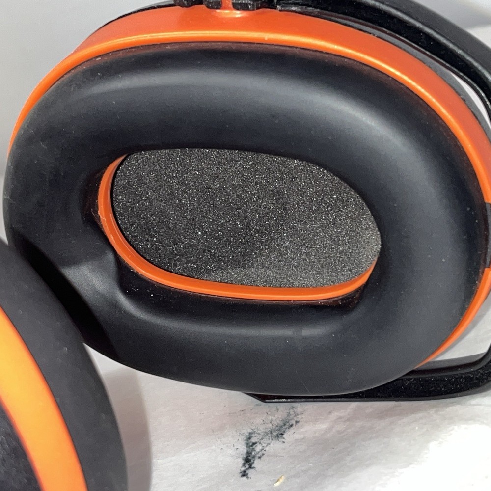 STIHL Pro Mark Hearing Protector Earmuffs , Black & Orange