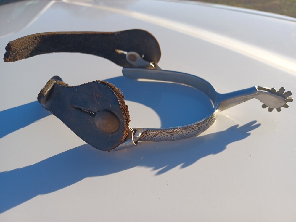 VTG Riding Spur W/leather Strap