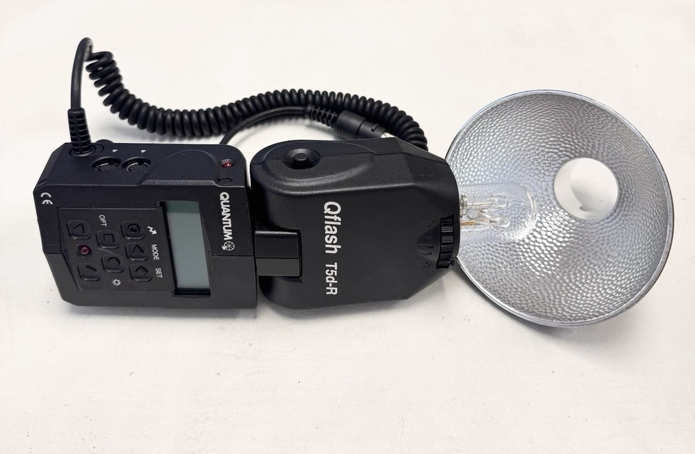 WORKING/READ Quantum Qflash T5d-R with Bulb