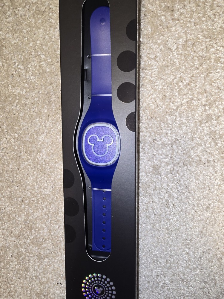 NEW 2025 Disney Parks Magic Band Plus + Solid Color Navy Blue UNLINKED W/ CABLE