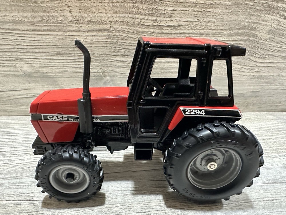 ERTL Case International 2294 Tractor Front Drive *Needs Work*