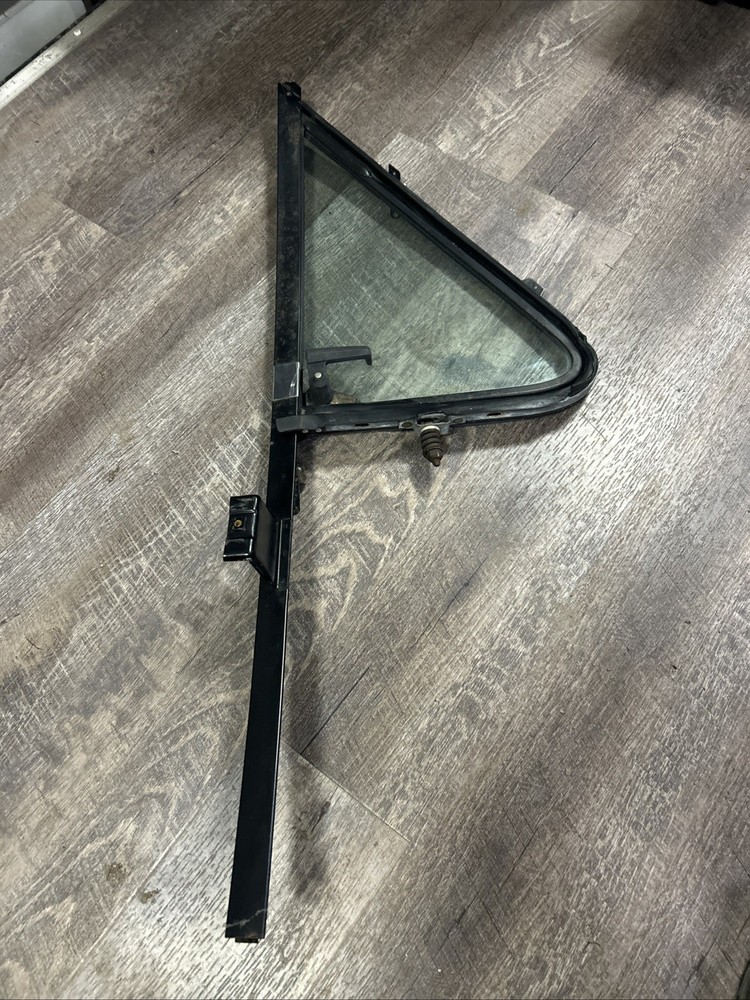 1986 Ford F250 Driver Side VENT WINDOW Assembly OEM