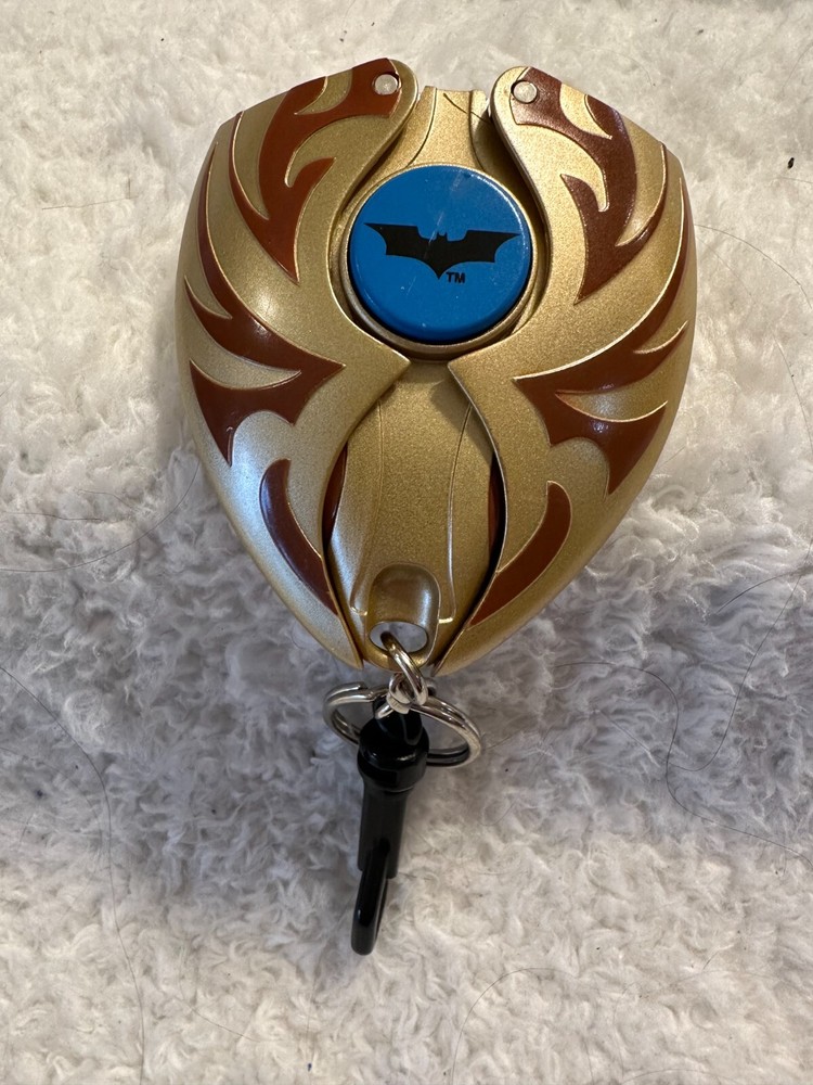 DC Comics Batman Light Action Keyring Batman Begins Signal Monogram