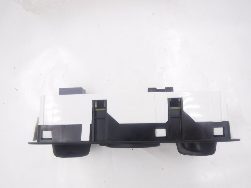 Genuine OEM Peterbilt Sleeper HVAC Control Assembly Q21-1122