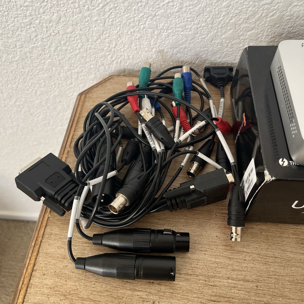 Blackmagic Design UltraStudio Express Thunderbolt Cables