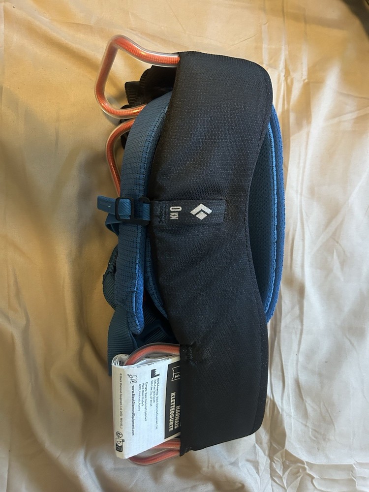 Black Diamond Momentum Climbing Harness Package