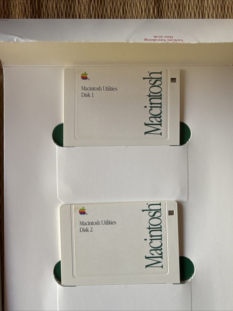 Macintosh System Software Disks 1991, Getting Started & Reference Guides 6.0.5