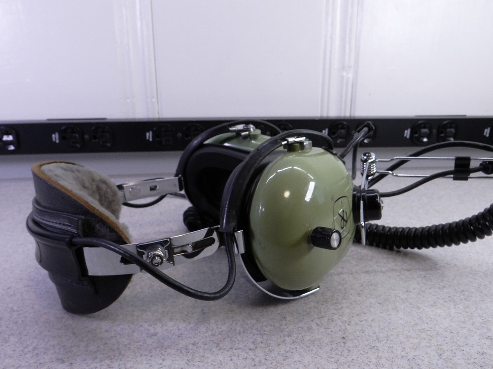 Vintage David Clark Pilot Headset Softtop Oregon Aero
