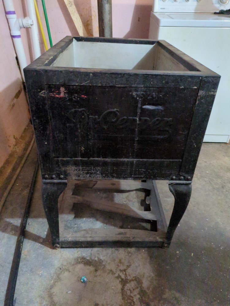 Dr Pepper Junior Glascock Ice Box Cooler Extremely Rare!