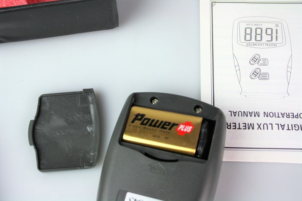 Digital LUX Meter LX1020B w/ Case