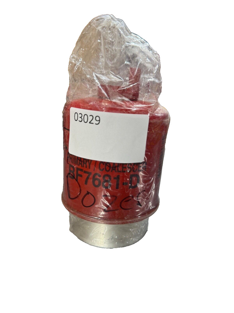 Baldwin Fuel Filter BF7681-D **NOS**