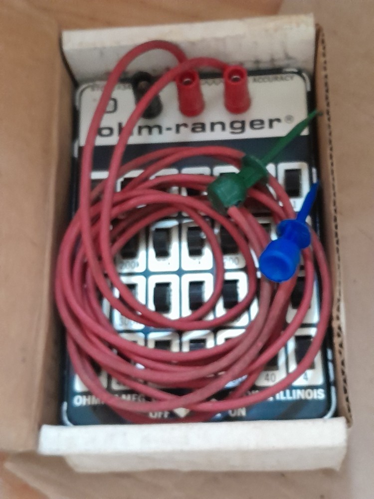 Ohmite Decade Box Ohm-Ranger Model 3420 with 2 ez hook leads