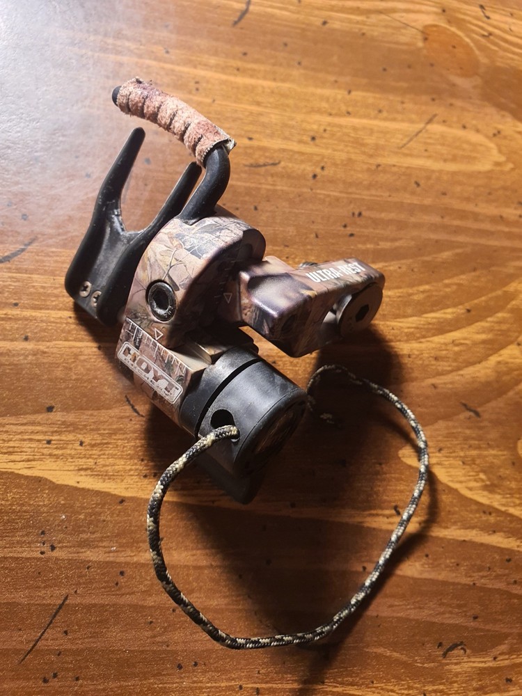 Hoyt Quality Archery Design Camo Rest