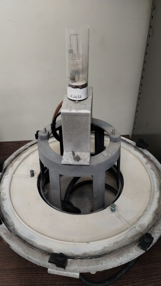 TWR Lighting FB-L-865 Beacon, Vintage High Voltage, pulled working.