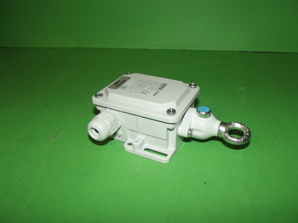 Lovato Pull switch 2Z 2R 120N with a reset button P2L151312