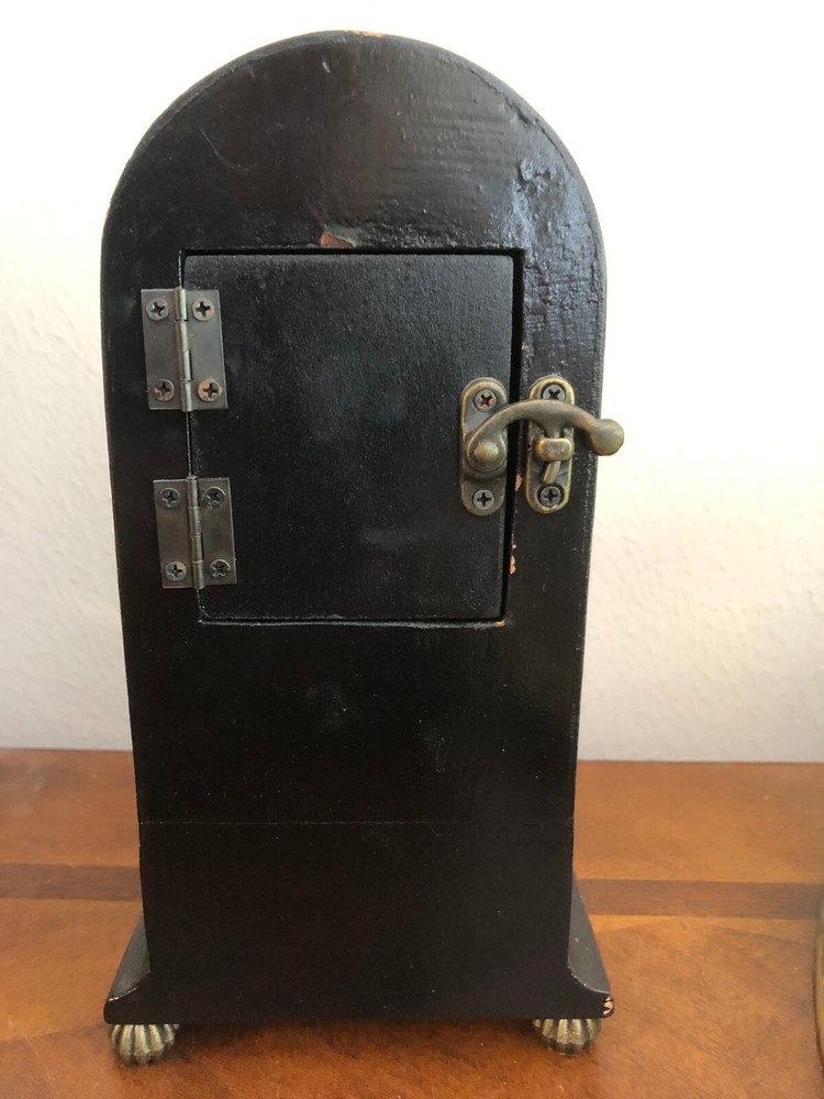 QUARTZ WOOD SHELF CLOCK