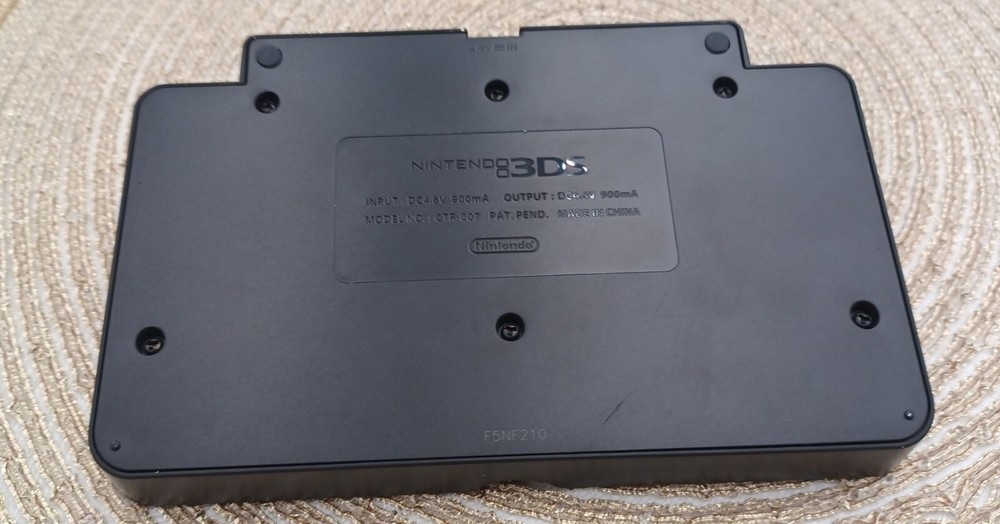 Nintendo 3DS Charging Dock Station Black Original Authentic