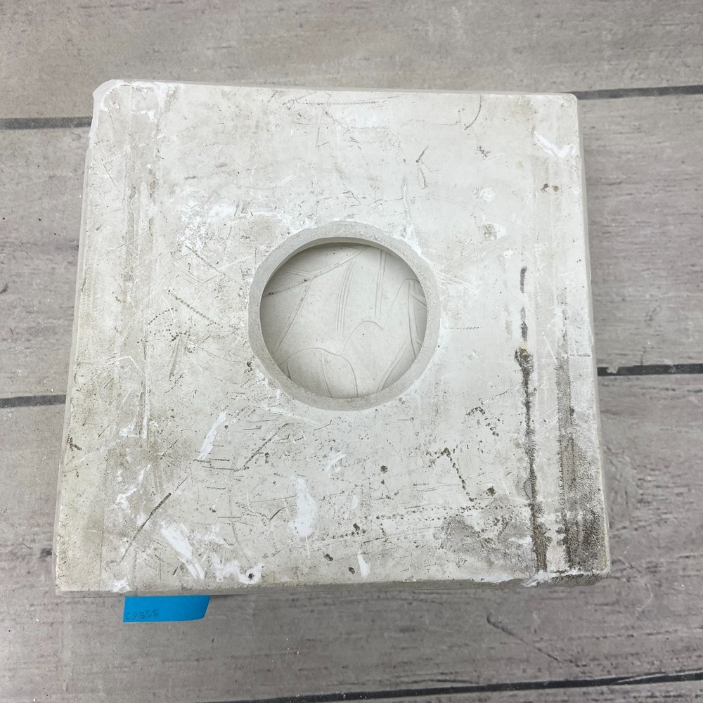 Unbranded Ceramic Casting Mold Leaf & Wreath Design #MC 414