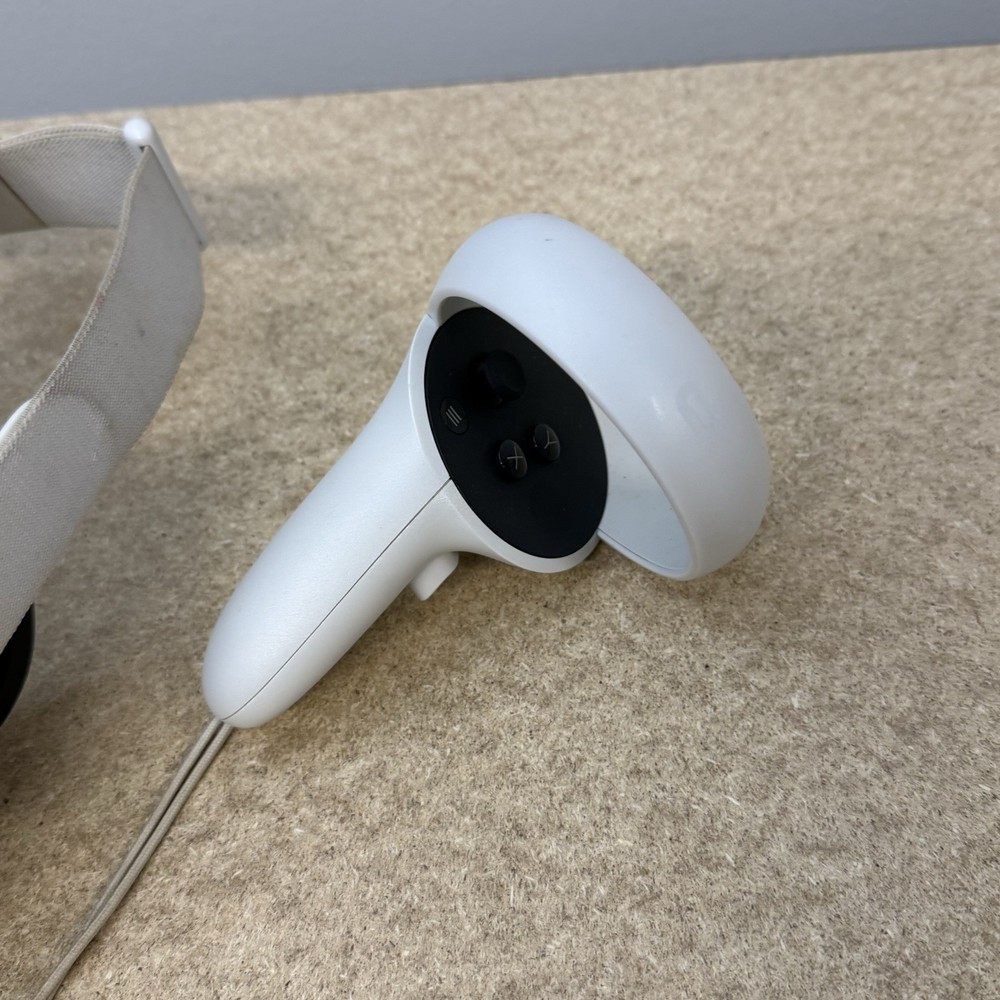 Oculus Quest 2 VR Headset 128GB w/ Controllers / Regular Strap - Tested Works