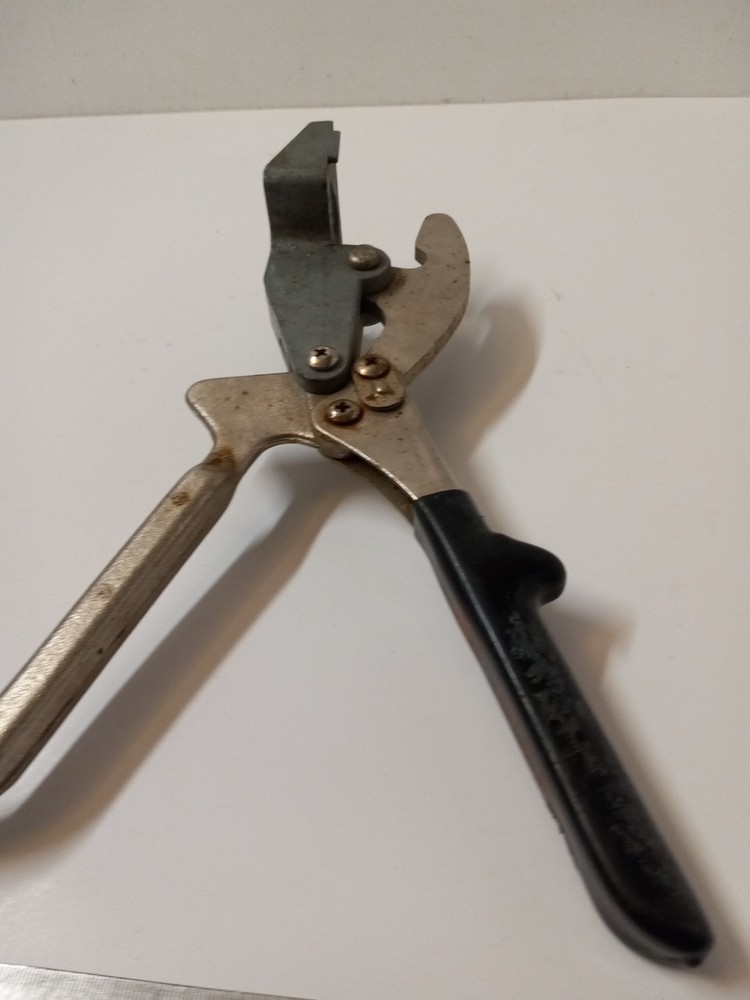 Crain Cutter Co No 440