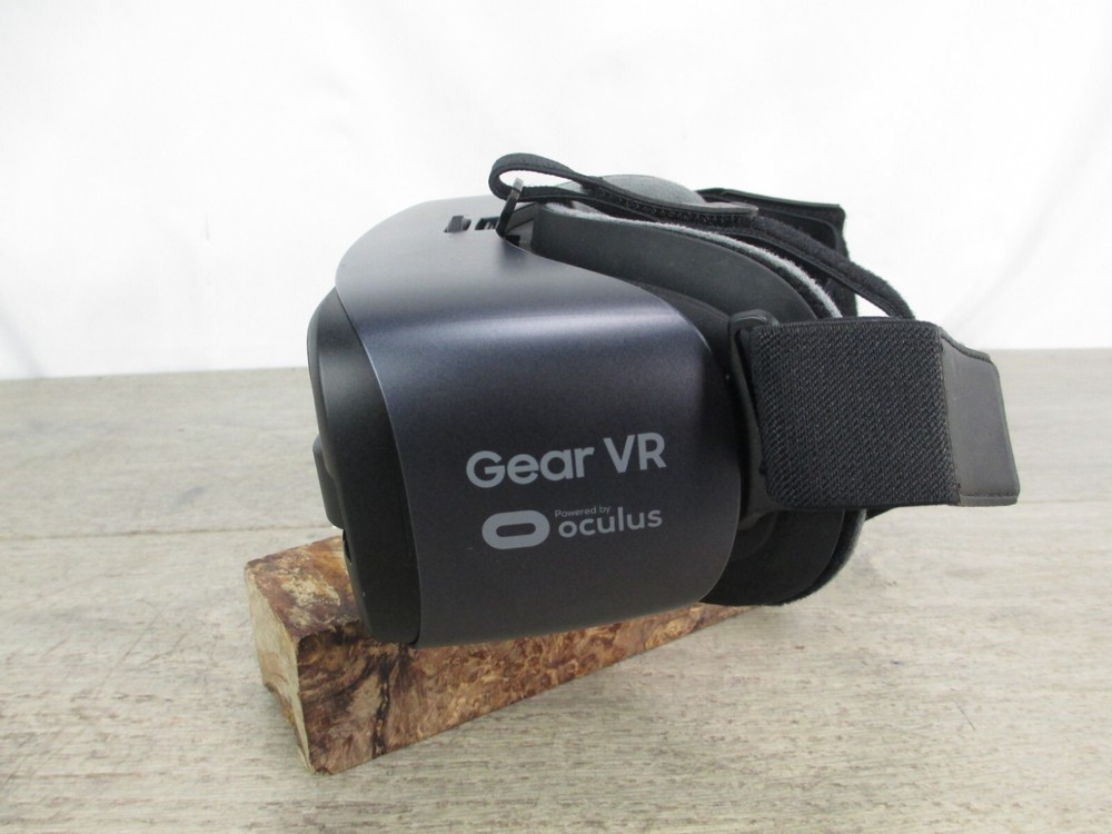 NO CONTROLLER Samsung Gear VR Powered By Oculus Virtual Headset