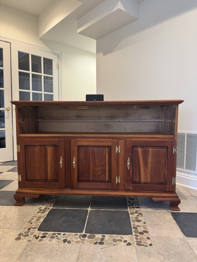 CHERRY WOOD BUFFET/SIDEBOARD