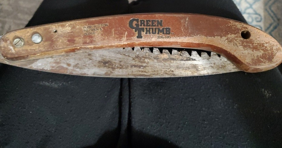 Vintage Green Thumb Folding Pruning Saw Push Button Lock Garden Tree Tool Rustic