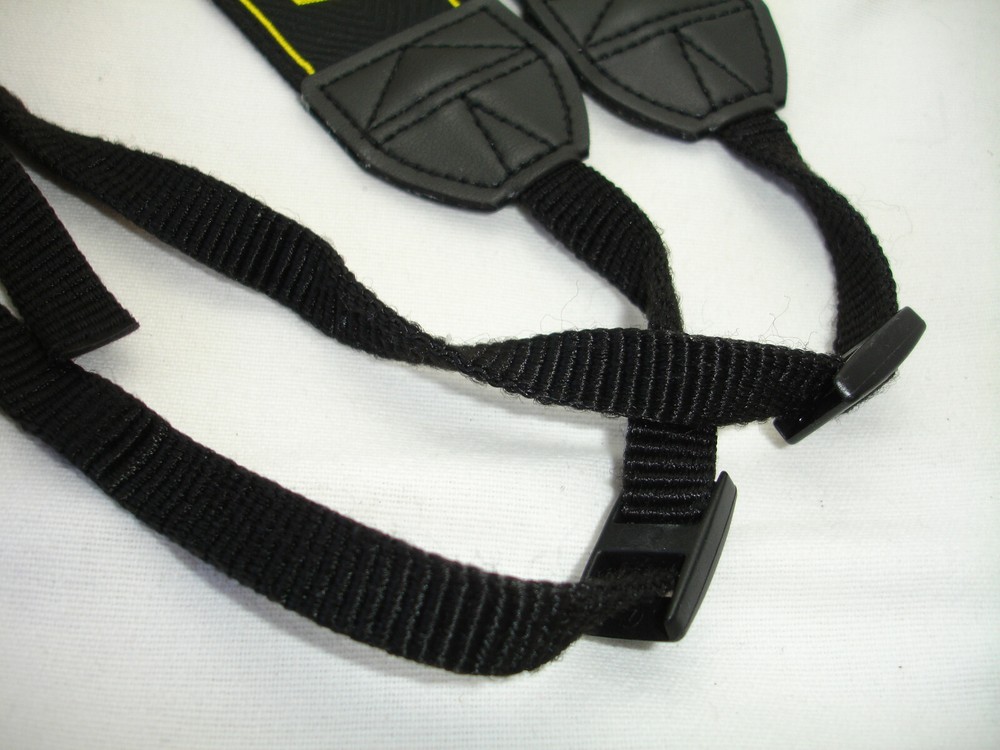 NIKON D610 CAMERA NECK STRAP , AN-DC10 Genuine