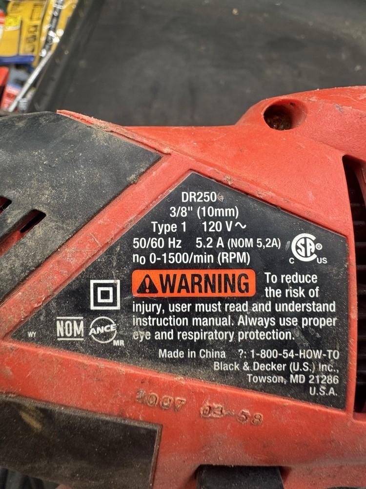 BLACK & DECKER DR250