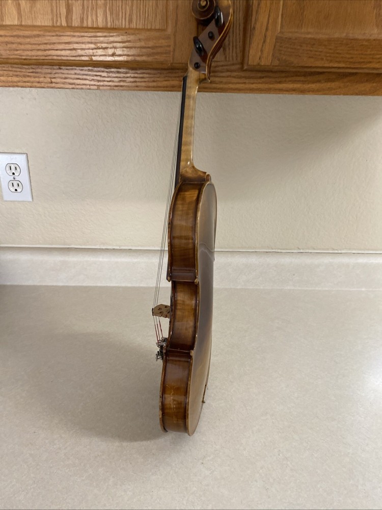 Antonius Stradivarius cremonensis violin