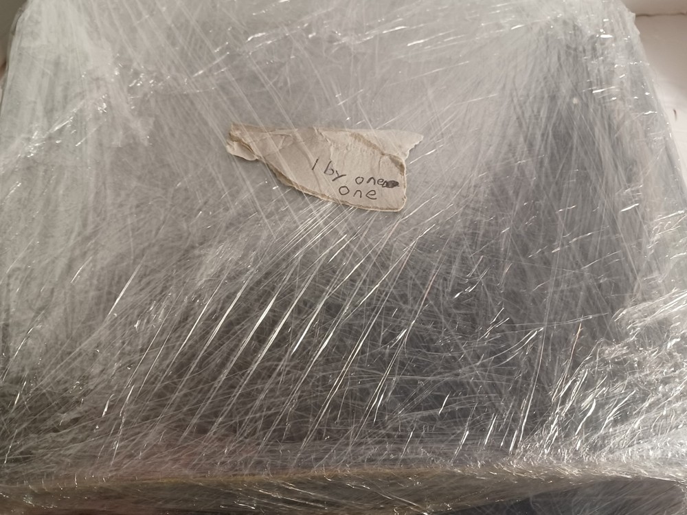 1 BY ONE Record Player MD-920 In Good Condition