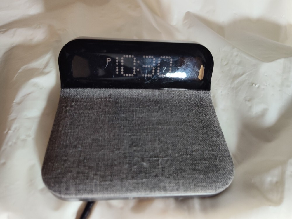 iHome iW19 Wireless Charging Pad - Pre-Owned