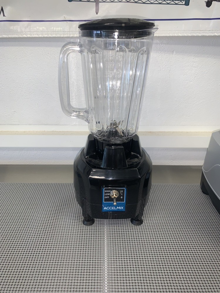 WINCO DUAL SPEED 44OZ BLENDER