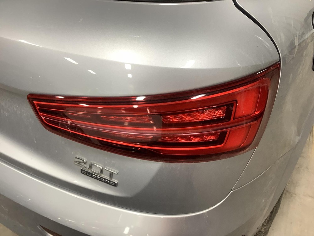 Used Headrest fits: 2018 Audi Q3 Grade A