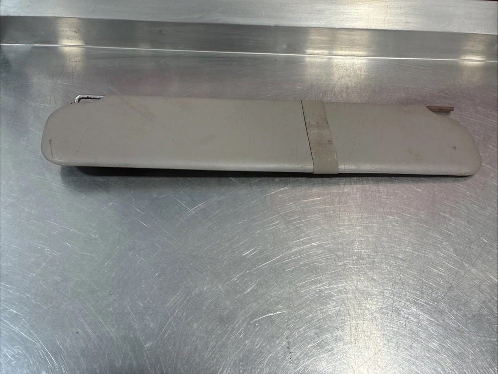 INTERNATIONAL 4700 INTERIOR SUN VISOR 3728128