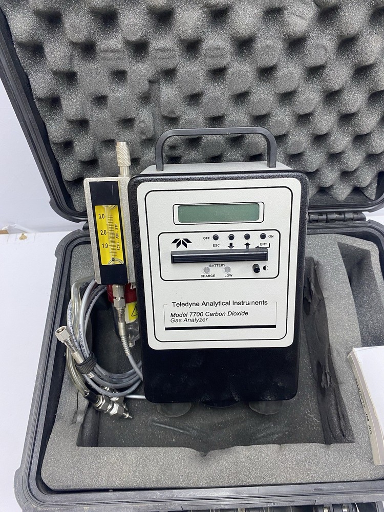 TELEDYNE Analytical Instruments Model. 7700 /7700P Carbon Dioxide Gas Analyzer