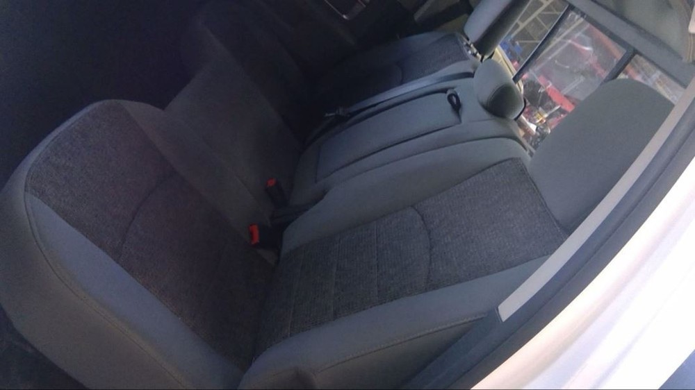 RAM 1500 2014 Air Shutter 595502