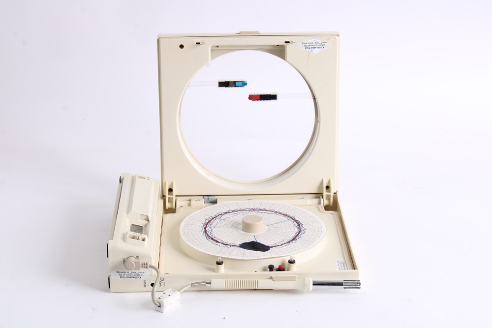 Omega CT485B Temperature / Humidity Chart Recorder Tan - Fair Condition