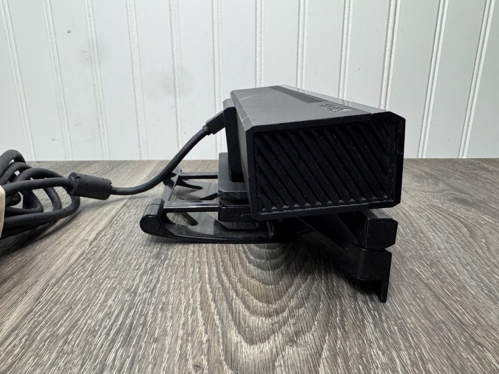 Microsoft Xbox One Kinect Wired Motion Sensor Black Model 1520 OEM