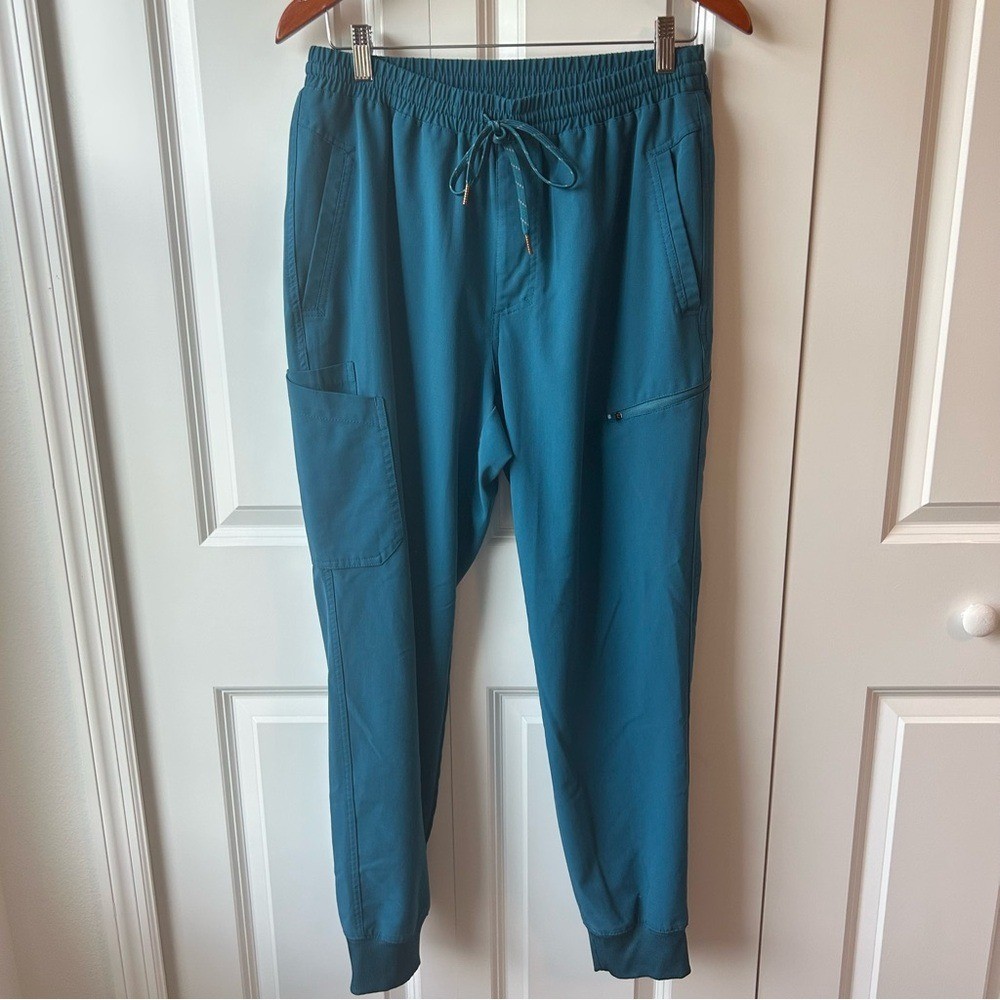 Barco Unify Scrub Set Teal Blue Joggers & Top - Size M 🩺