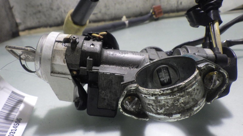 93 HONDA ACCORD Ignition W/Key