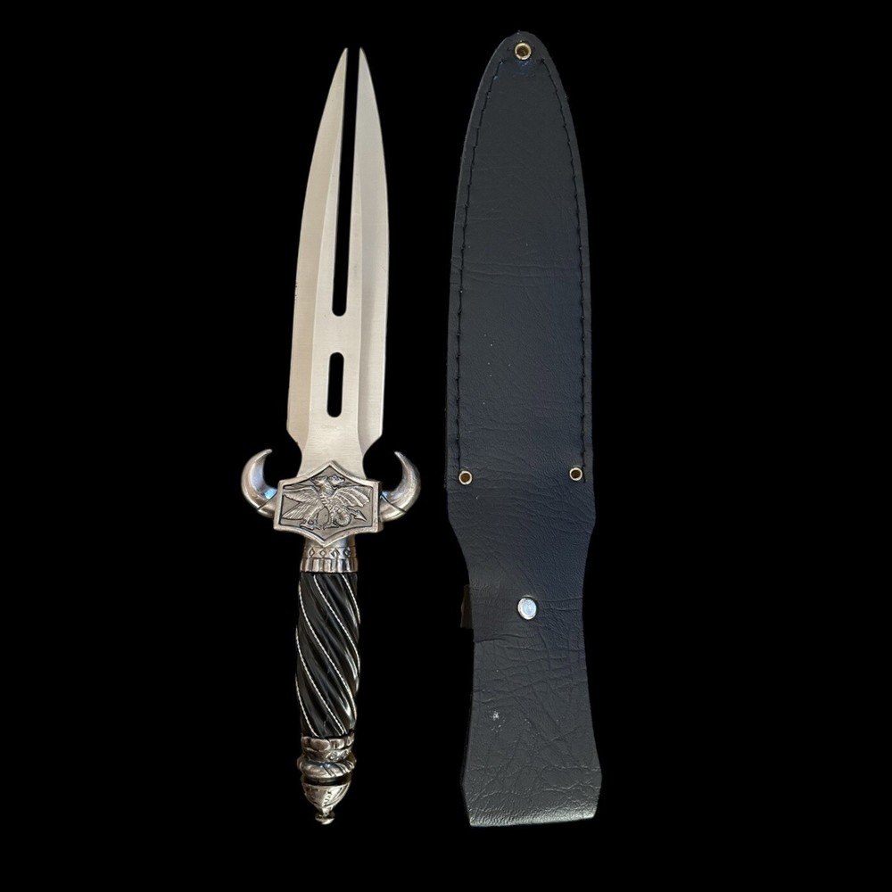 Martial Arts Claw Dagger