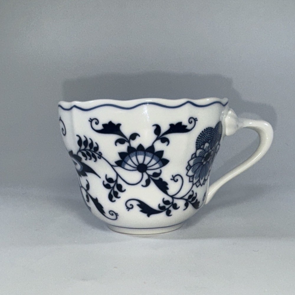Scalloped Edge Blue Danube Cup