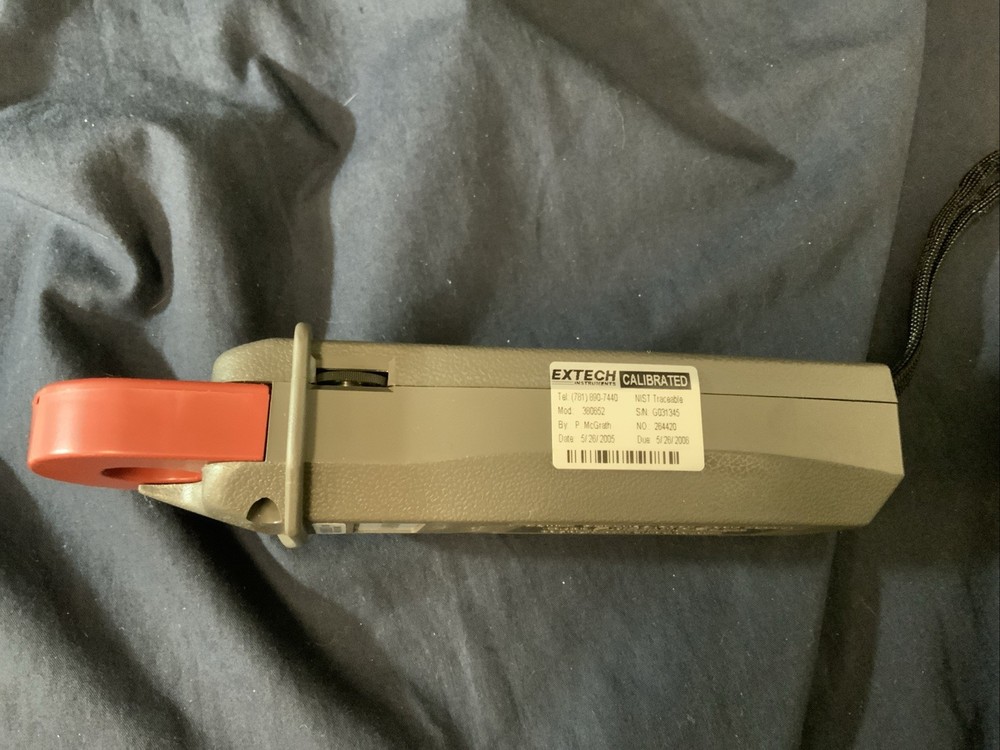 Extech Instruments AC/DC Mini Clamp Meter 380652 & Case