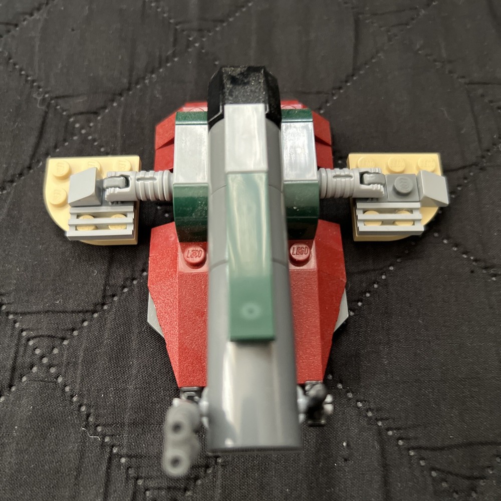 star wars tiny lego tie fighters and Madalorian ship
