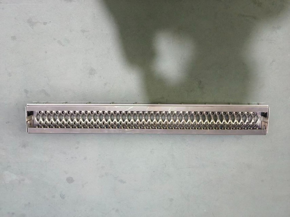 Front Step Kick Panel long 4-3/4" For Kenworth T480