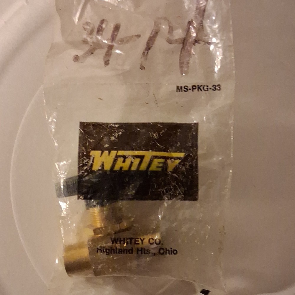 Whitey B-42F2 Brass Manual Needle Valve