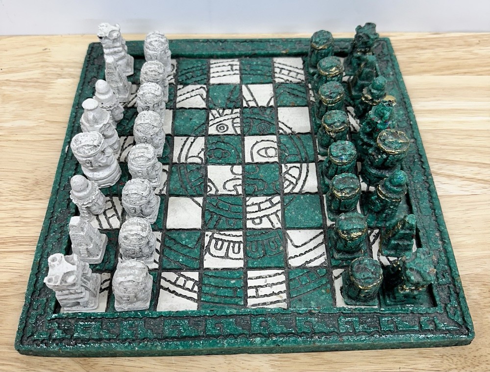 Aztec Chess Set Green White Board 10x10