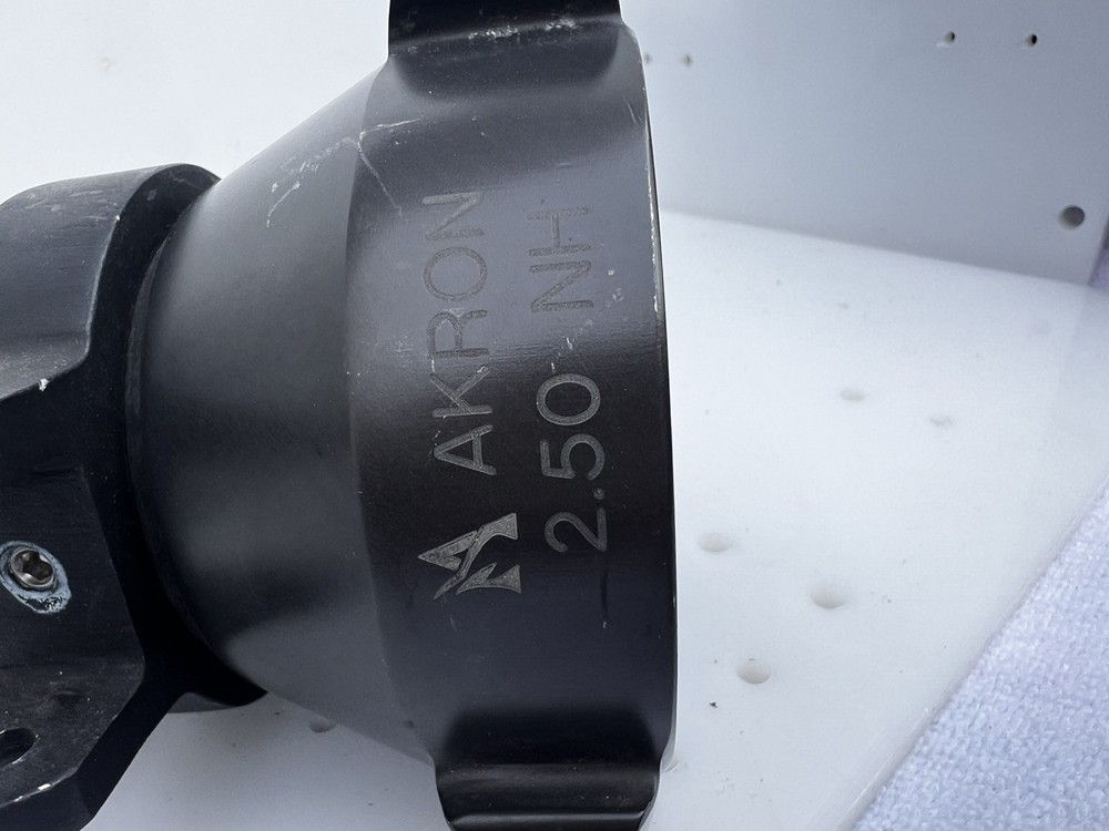 AKRON 2-1/2" SHUTOFF