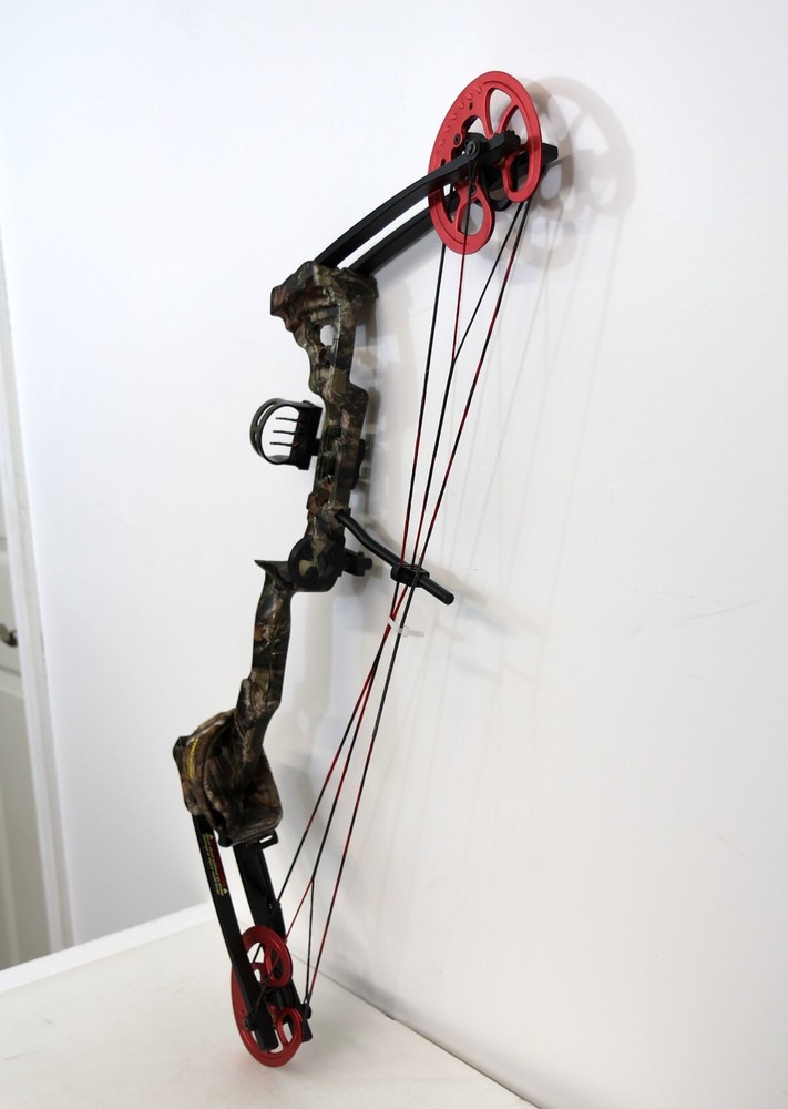 Barnett Vortex Hunter Beginner Compound Bow - Camo / Red - RH (28" Ax-Ax) 2011